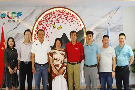 中國光學光電子行業(yè)協(xié)會蒞臨聯(lián)誠發(fā), 創(chuàng)新發(fā)展獲高度贊揚！