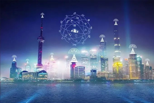 魔方柱LED旋轉(zhuǎn)廣告屏的優(yōu)勢是什么？