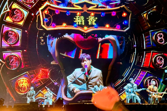 殺瘋了！周杰倫深圳演唱會嗨翻天際！聯誠發(fā)大屏、熒光棒與無人機齊齊上陣！